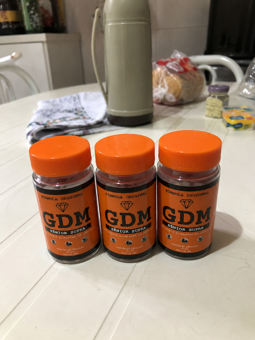 3 potes GDM na cozinha